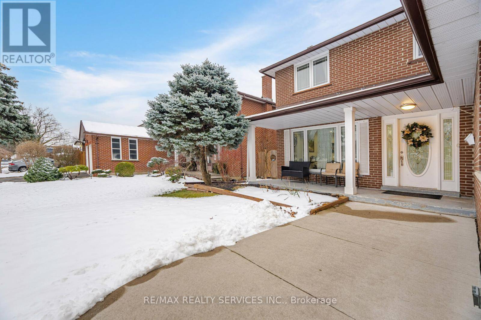 Brampton (brampton North), ON L6V2R3,277 CENTRE STREET N
