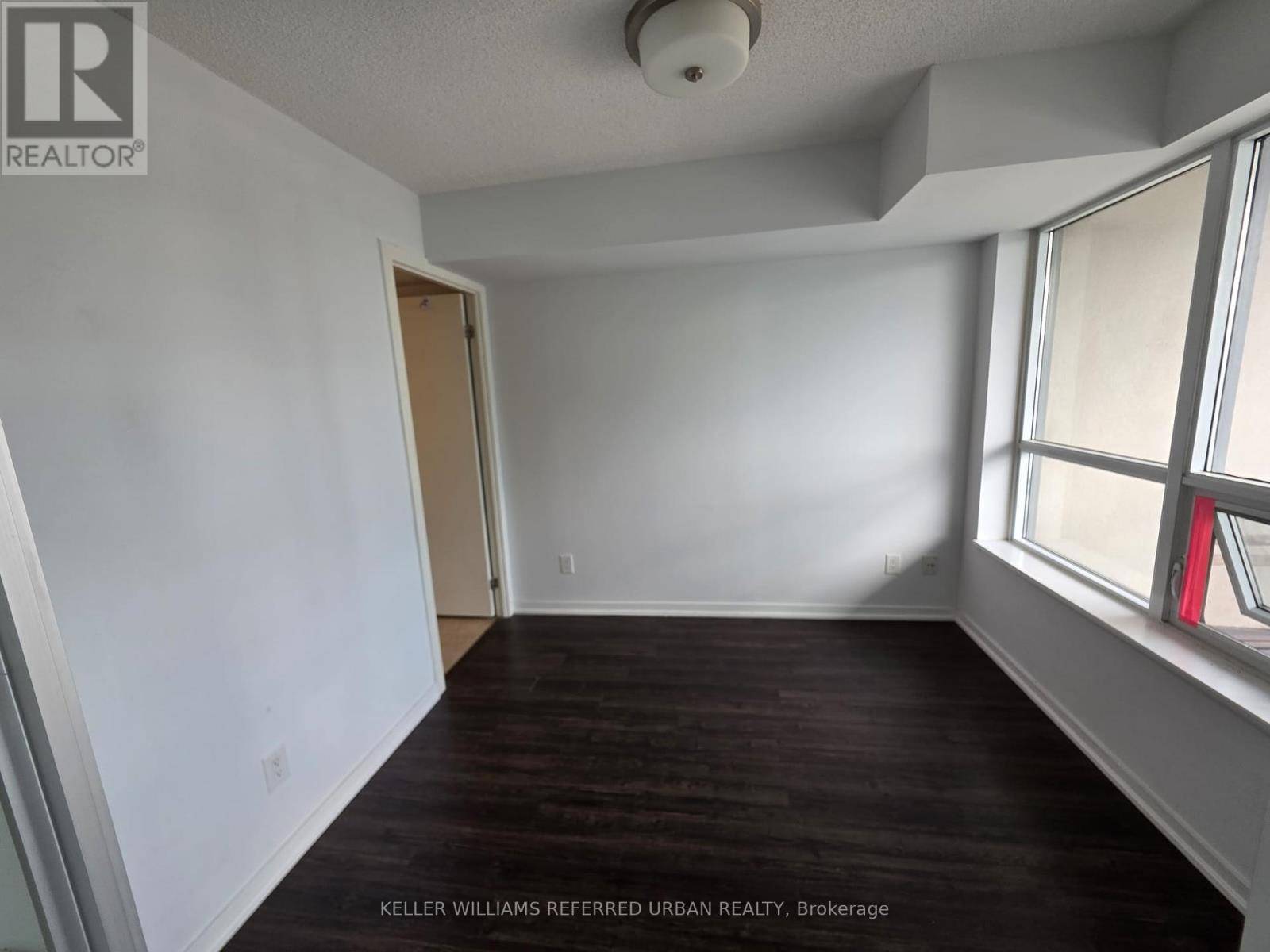 Toronto (south Parkdale), ON M6K0A5,38 Joe Shuster WAY #1224