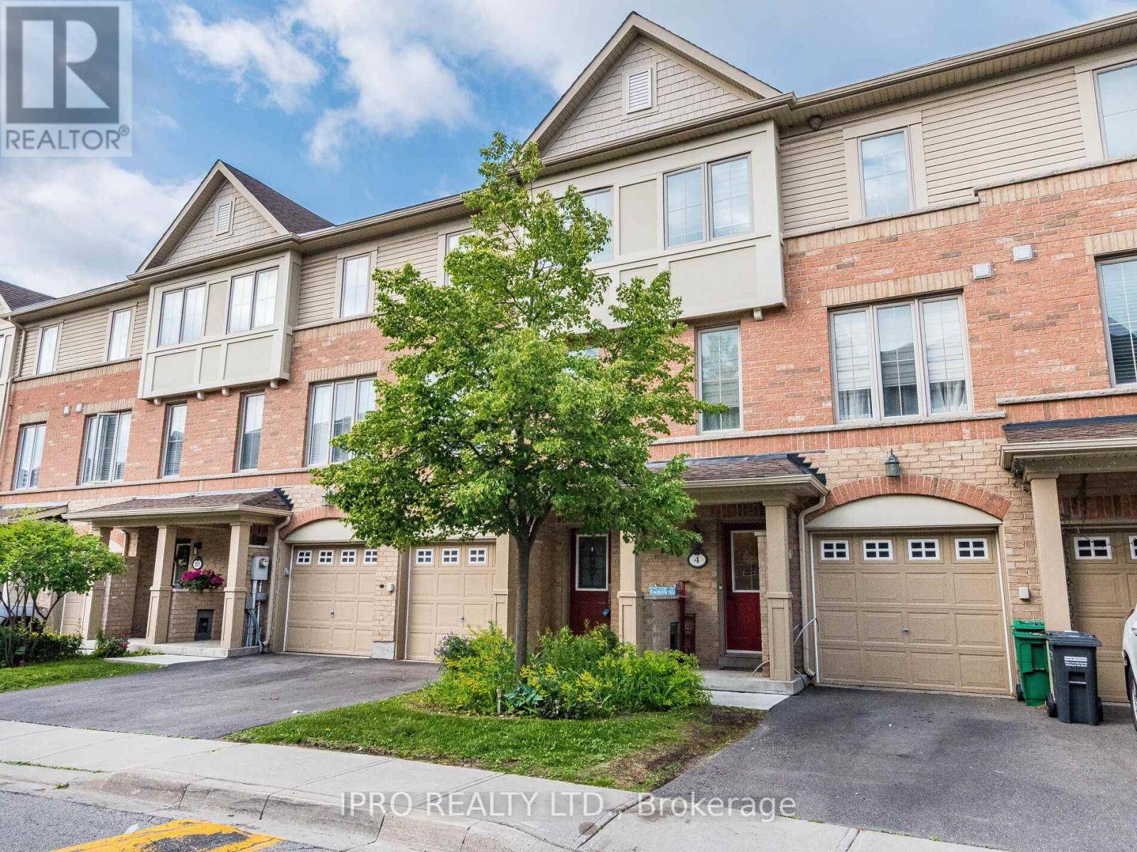 Brampton (bram West), ON L6Y0P9,4 CAILIFF STREET
