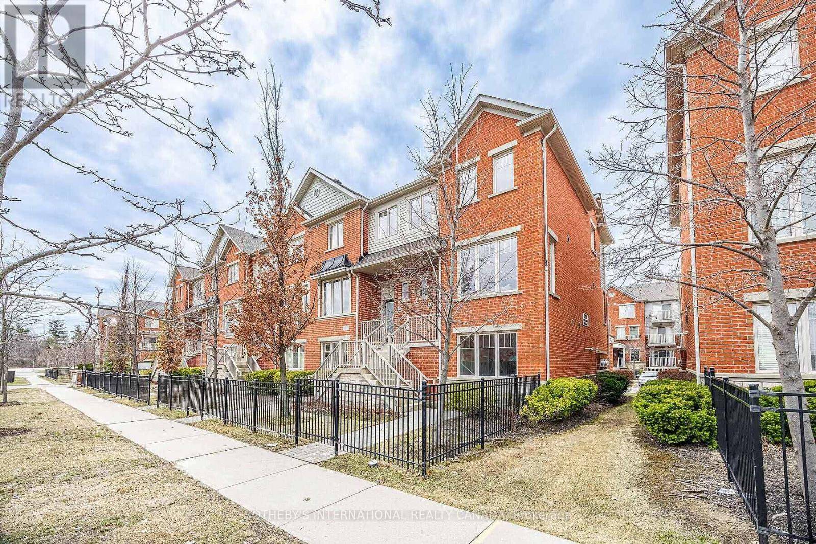 Mississauga (churchill Meadows), ON L5M0P7,5700 Tosca DR West #6