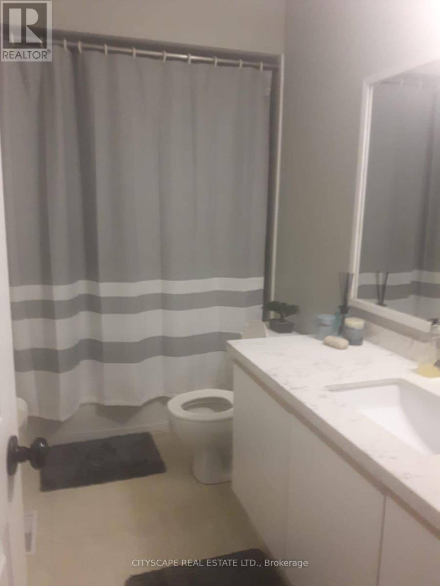 Mississauga (east Credit), ON L5V2E8,1050 Bristol RD West #40