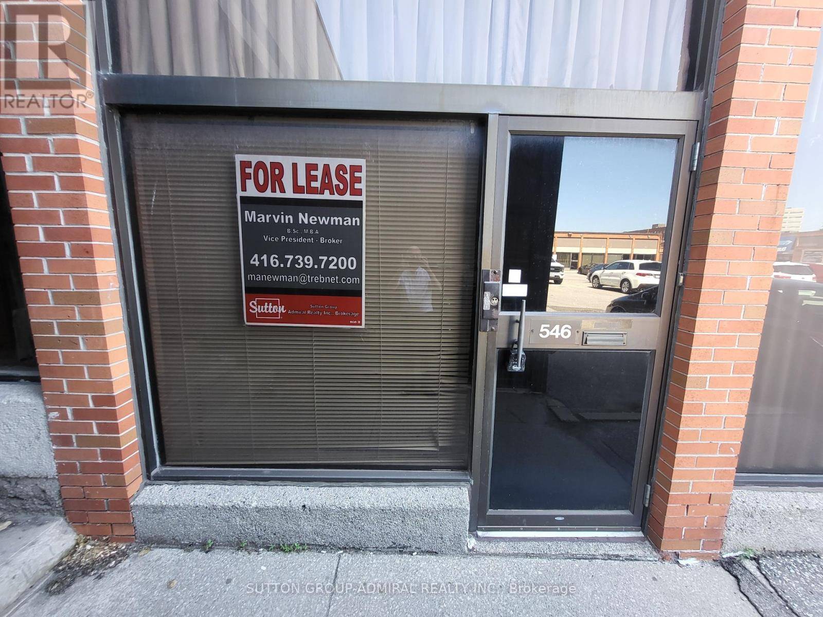 Toronto (york University Heights), ON M3J2T9,546 CHAMPAGNE DRIVE