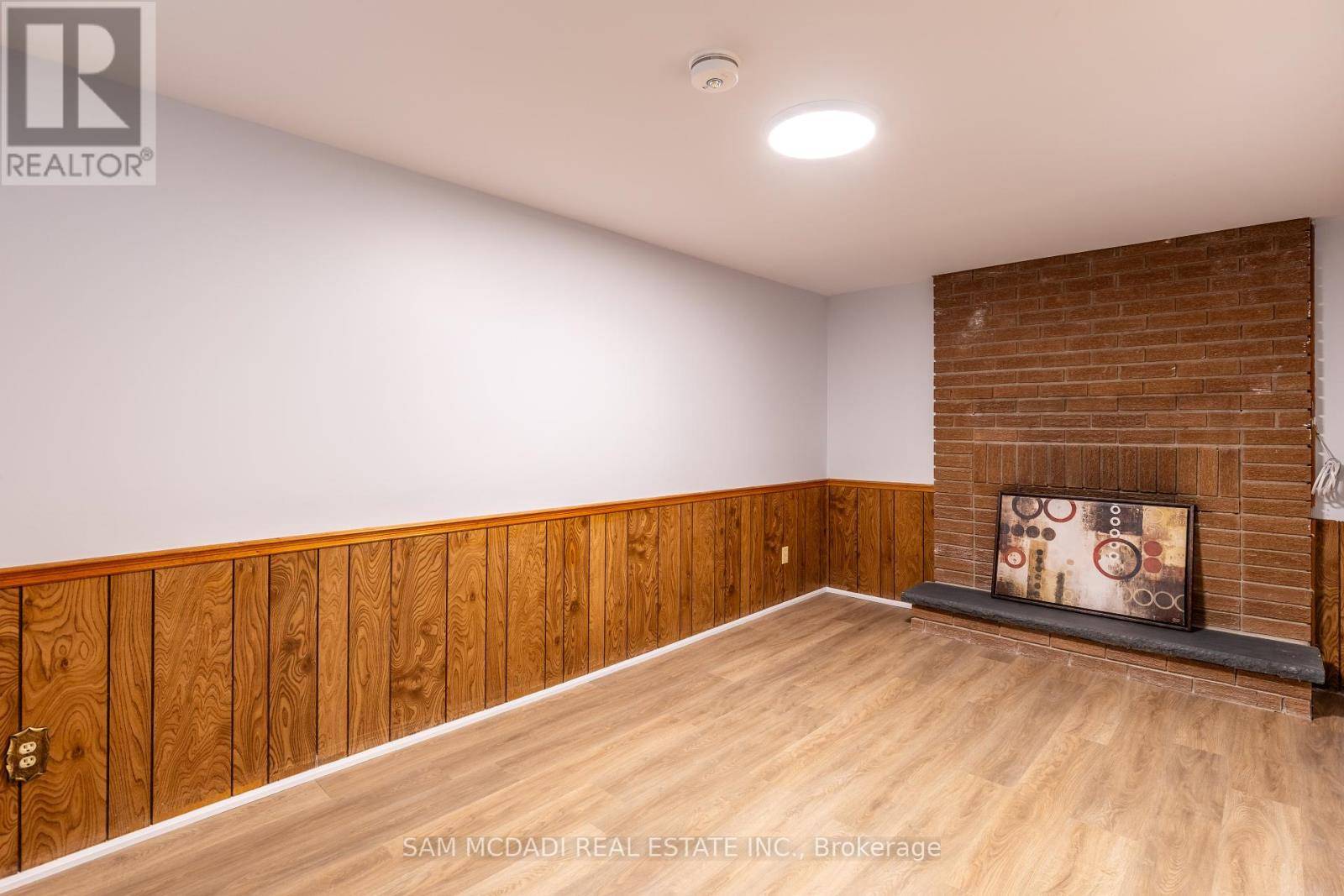 Mississauga (creditview), ON L5B2V9,4043 Pavillion CT #Lower