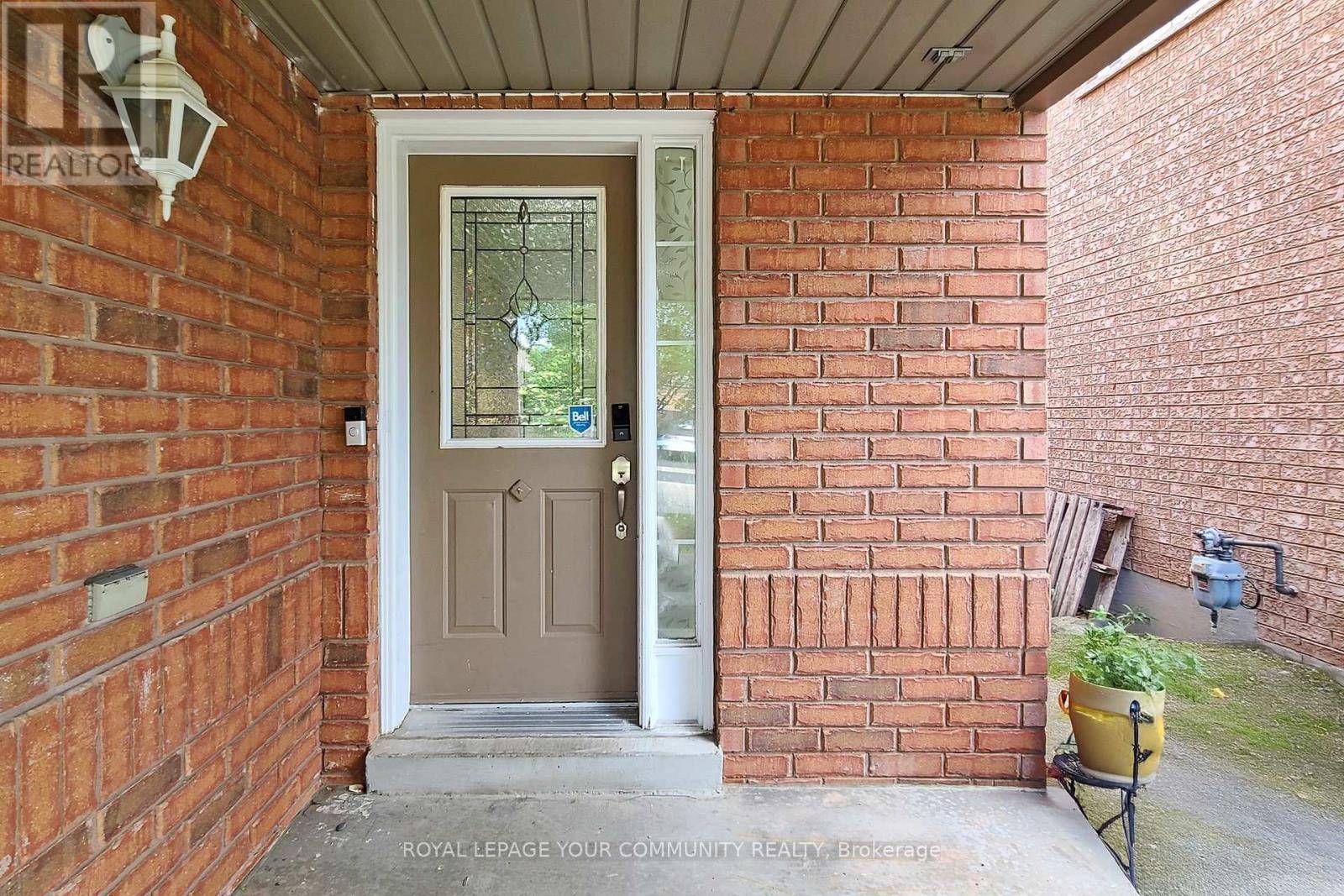 Mississauga (churchill Meadows), ON L5M6R7,5905 ALGARVE DRIVE