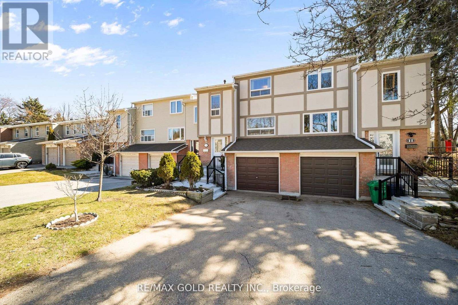 Mississauga (port Credit), ON L5H3V1,1050 Shawnmarr RD #10