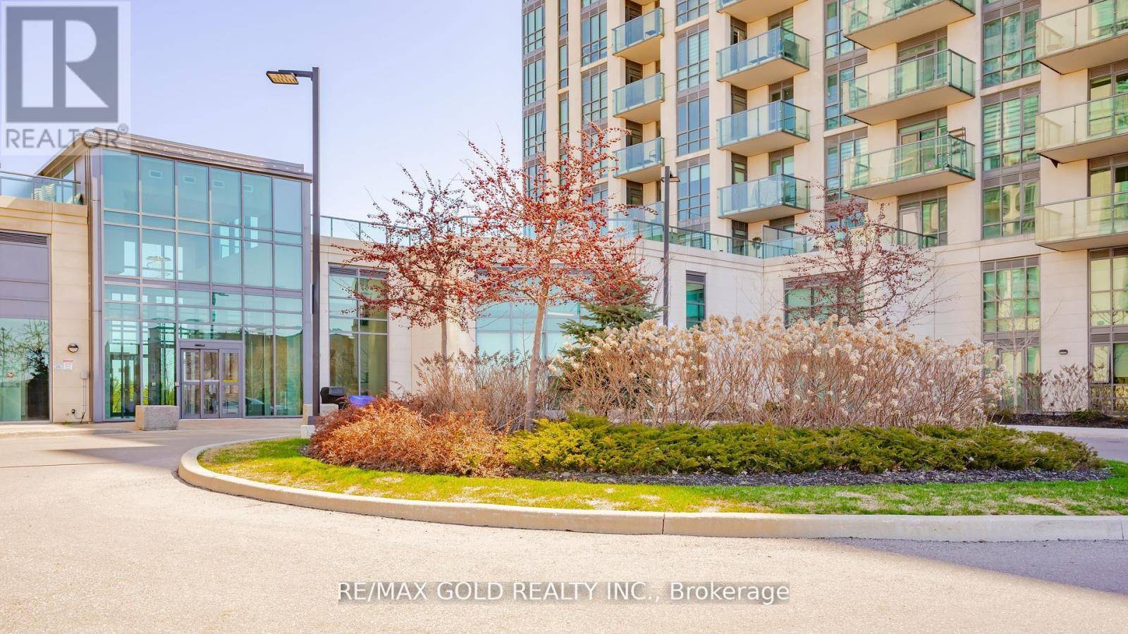 Brampton (bram East), ON L6P4M5,65 Yorkland BLVD #1001