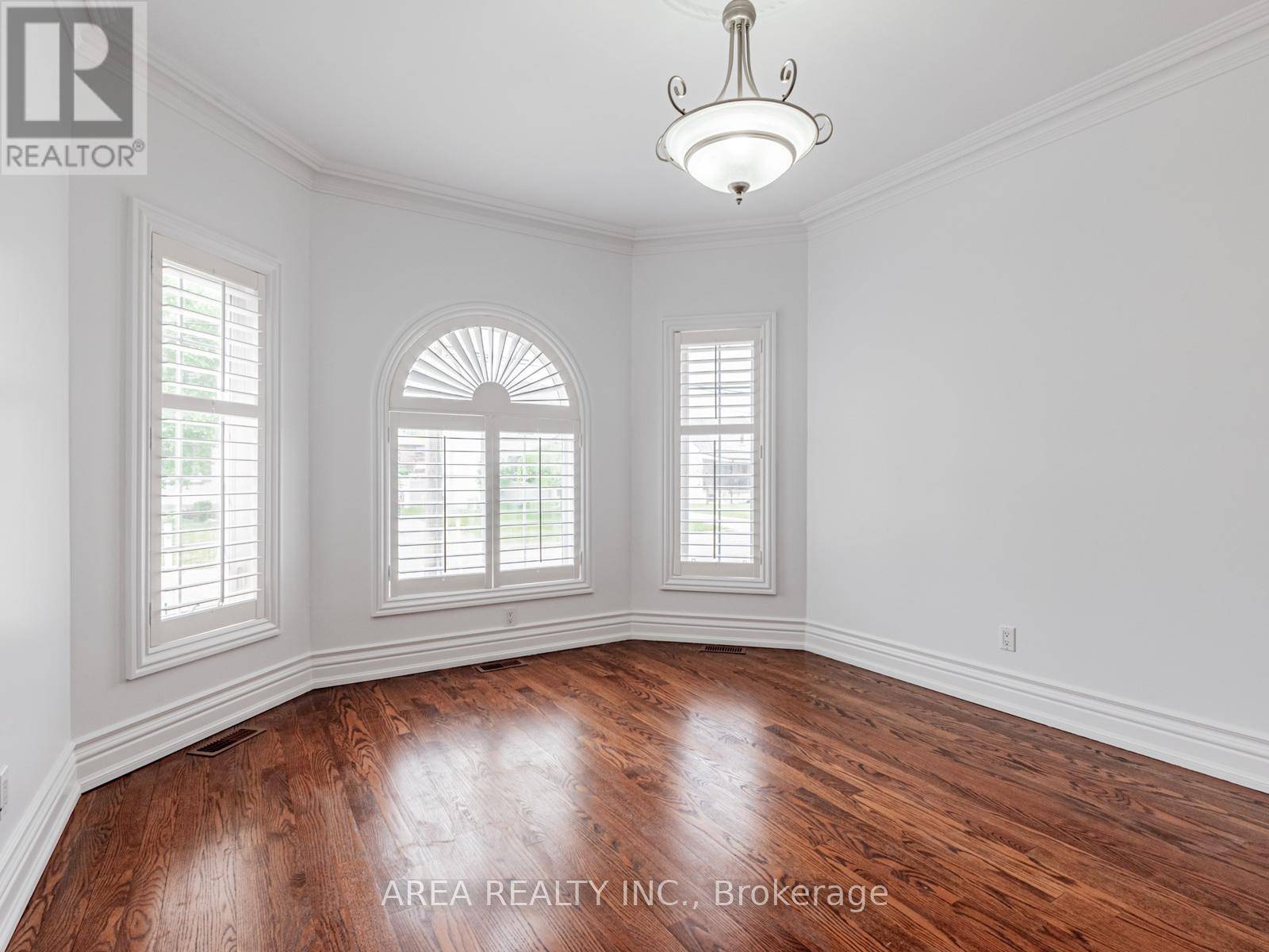 Toronto (downsview-roding-cfb), ON M3K1B5,81 ANTHONY ROAD