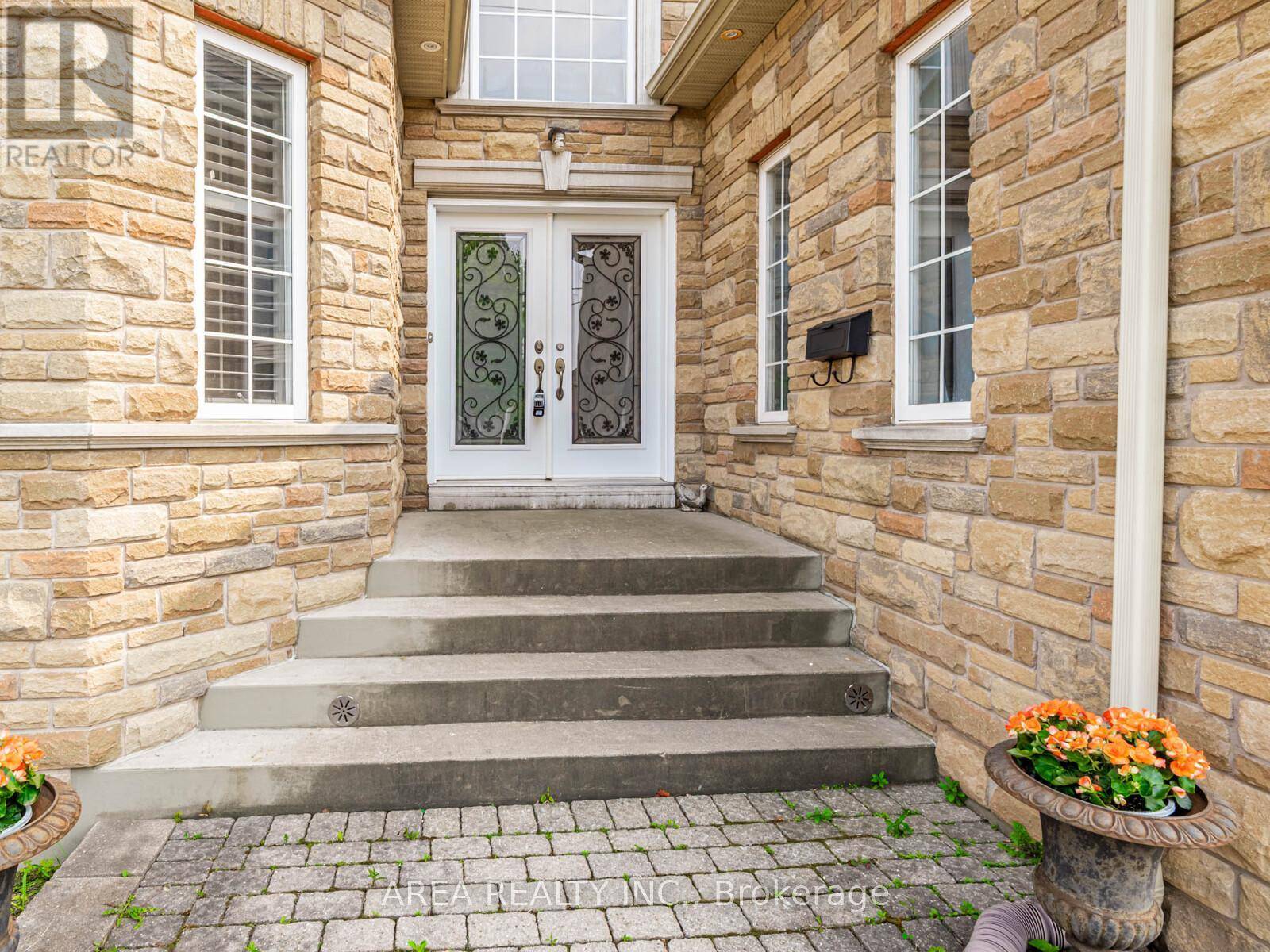Toronto (downsview-roding-cfb), ON M3K1B5,81 ANTHONY ROAD
