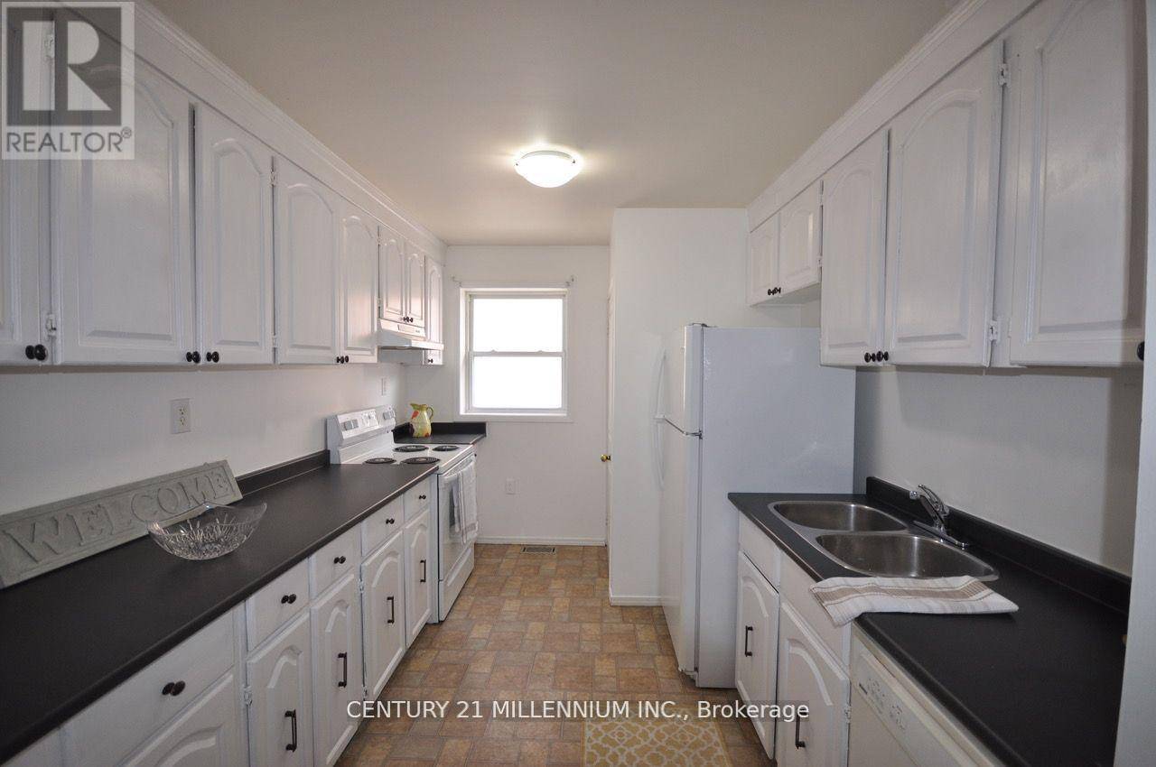 Brampton (brampton South), ON L6Y1H1,UPPER LEVEL - 30 CORBY CRESCENT