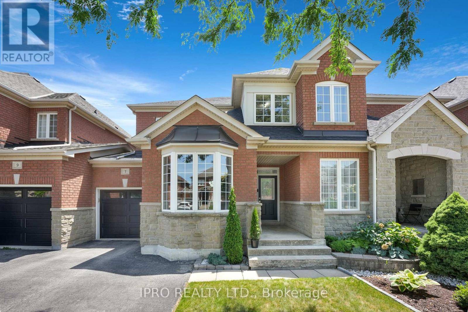 Brampton (bram West), ON L6Y5J2,7 MILLHOUSE MEWS