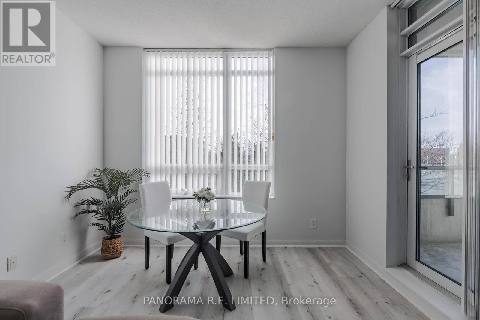 Toronto (islington-city Centre West), ON M9C0A2,235 Sherway Gardens RD #207