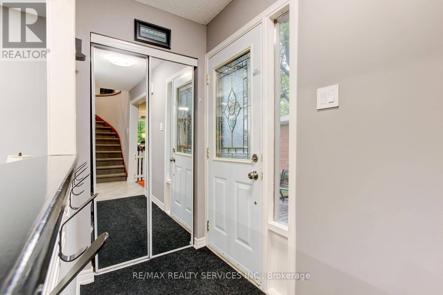 Brampton (heart Lake East), ON L6Z2C1,27 OLEANDER CRESCENT