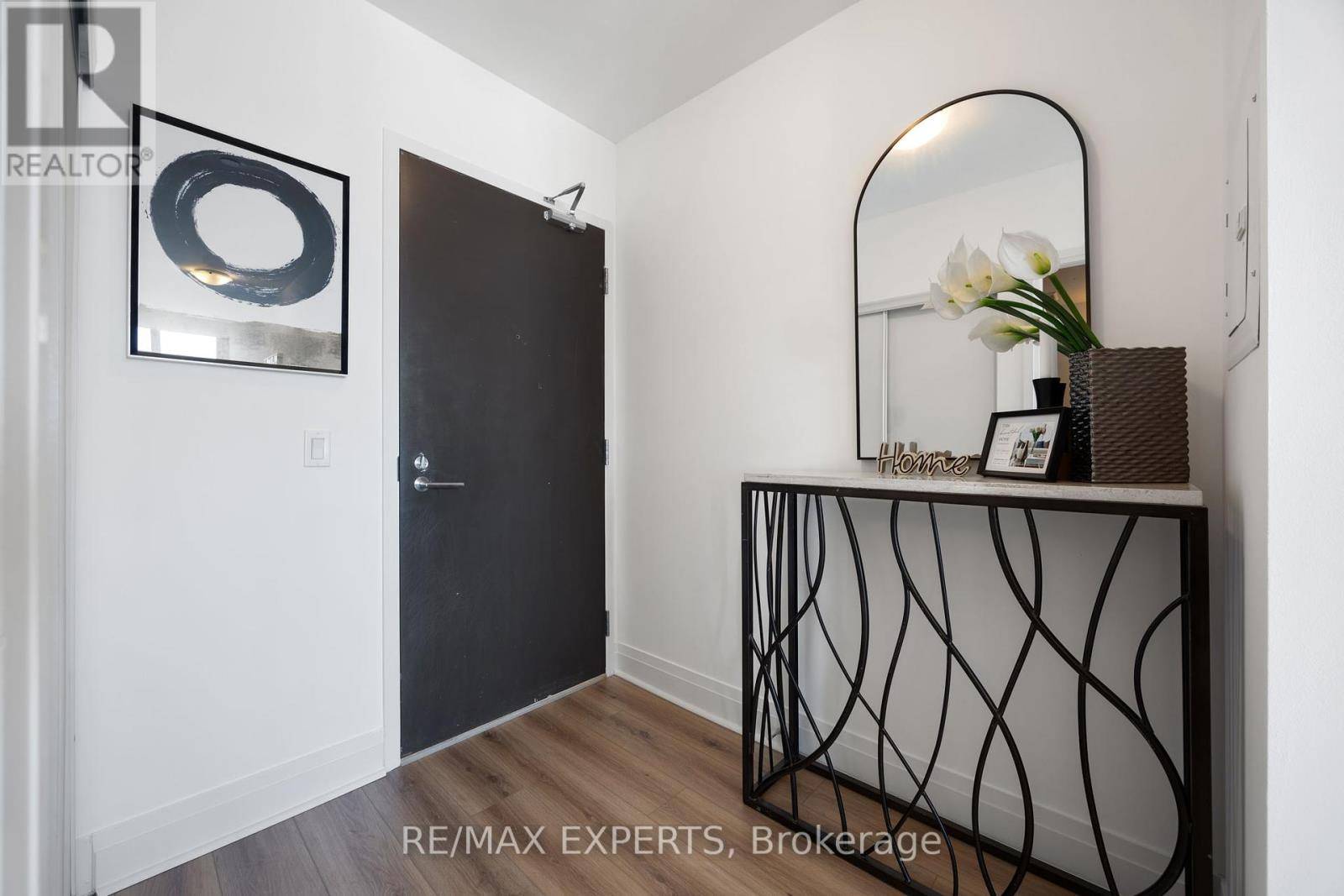 Toronto (islington-city Centre West), ON M8Z4Z6,17 Zorra ST #2205