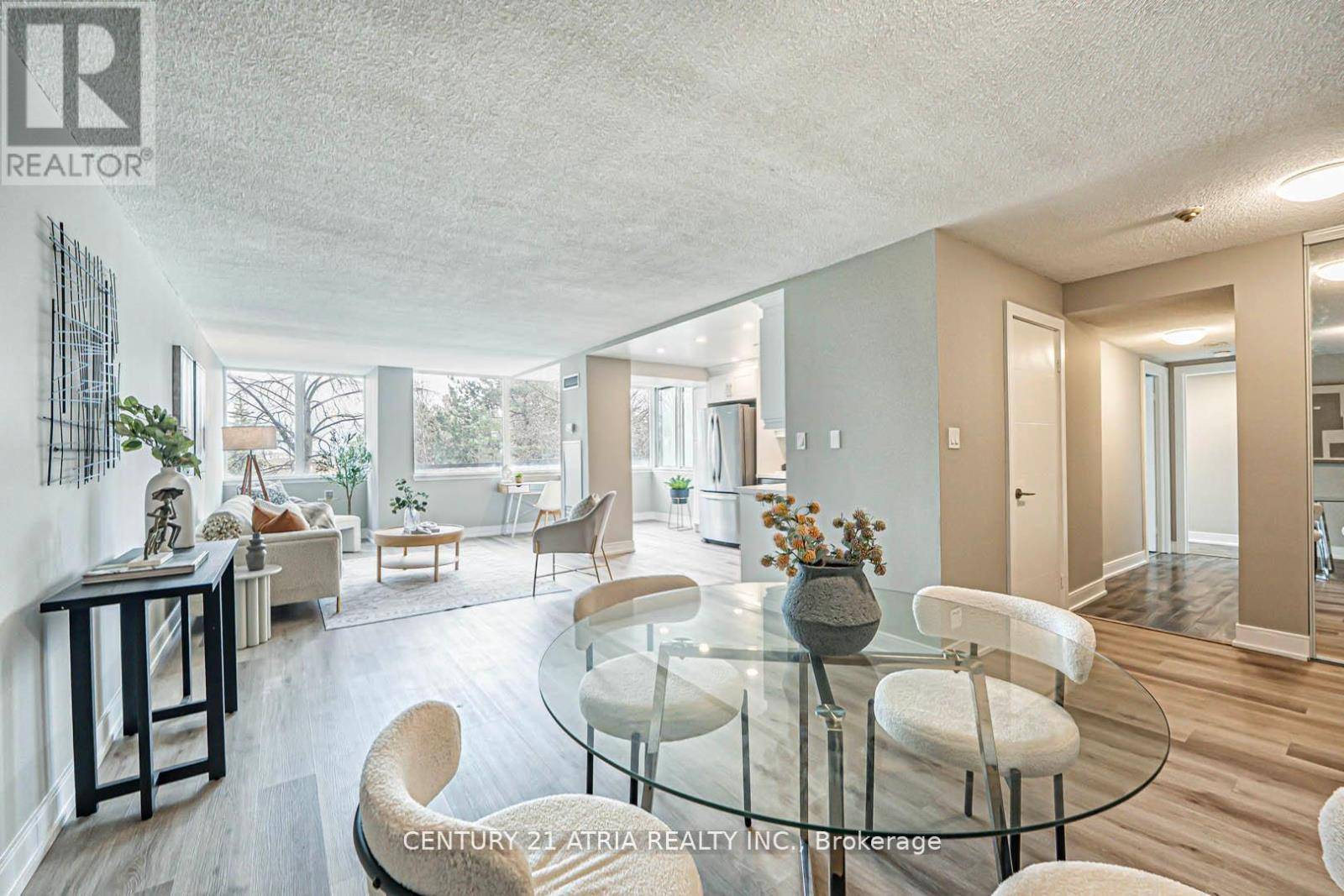 Mississauga (city Centre), ON L5B3N6,350 Webb DR #206