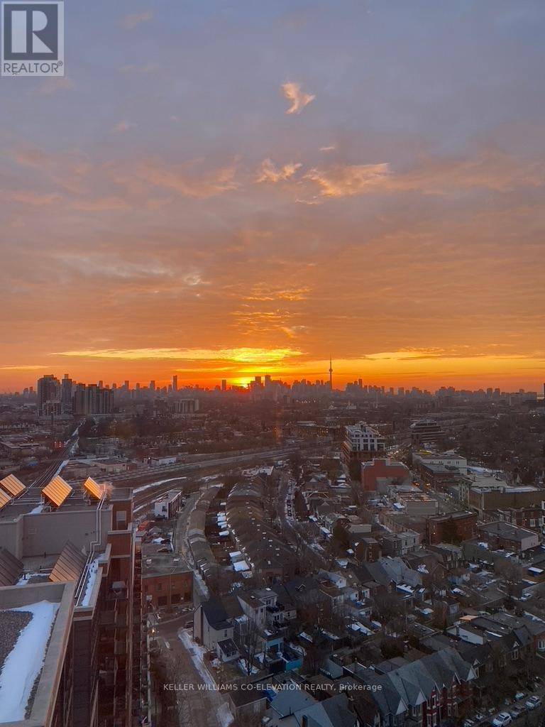 Toronto (junction Area), ON M6P5A1,60 Heintzman ST #2306