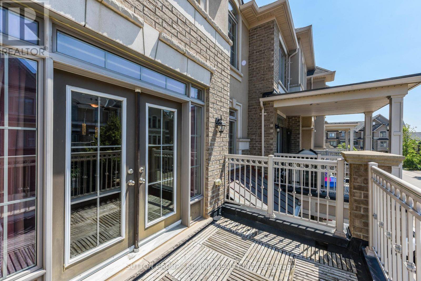 Oakville (wm Westmount), ON L6M0S4,2435 Greenwich DR #54