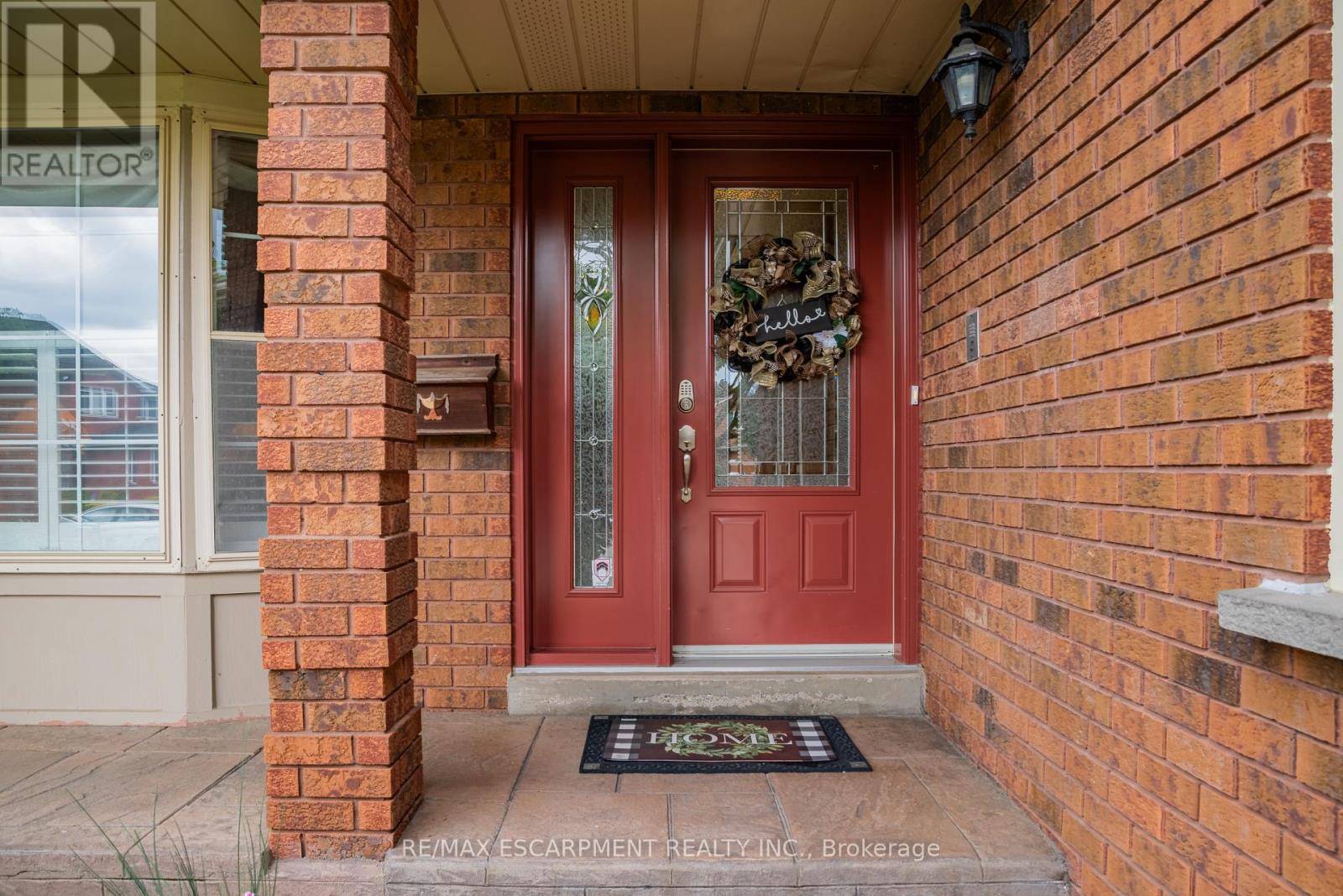 Mississauga (central Erin Mills), ON L5M3E5,2054 TEESIDE COURT