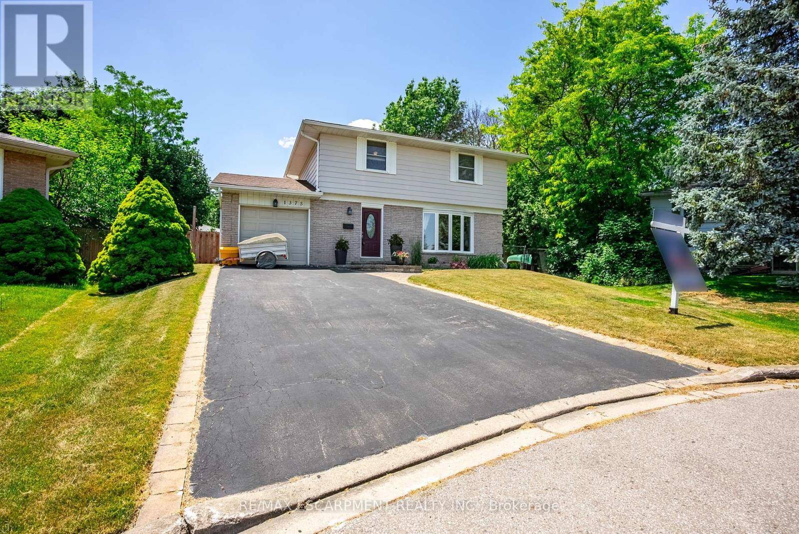 Burlington (tyandaga), ON L7P2V8,1375 CHRISTINA COURT