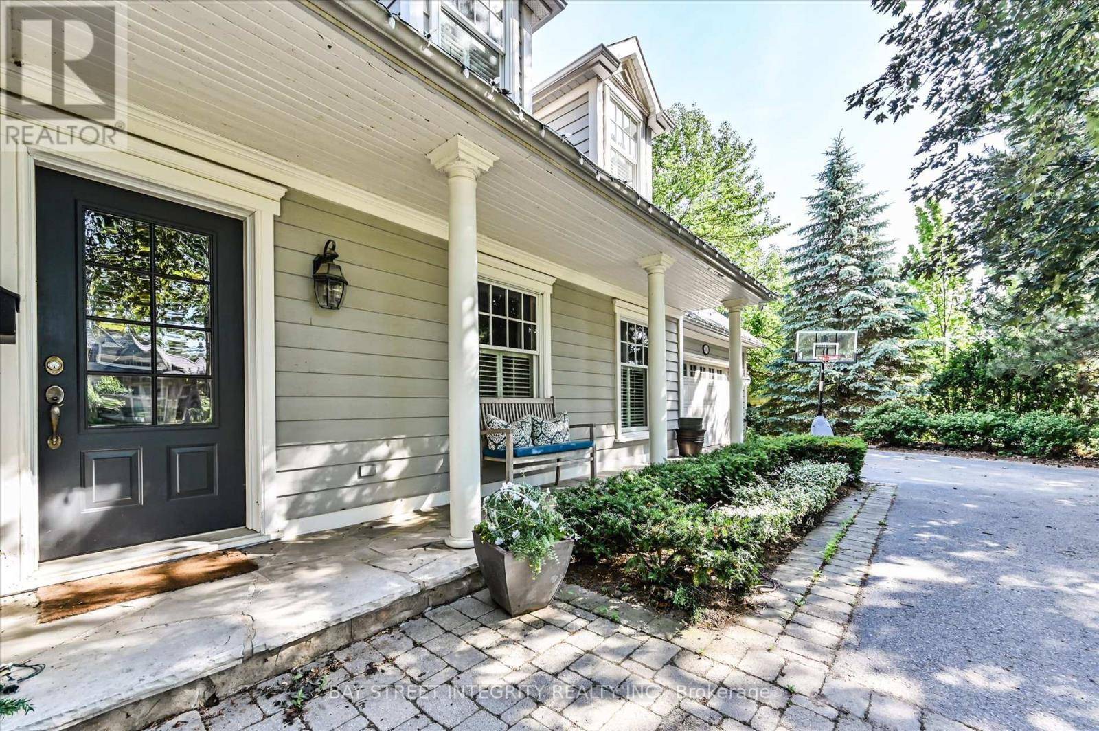 Oakville (mo Morrison), ON L6J4J1,1192 MORRISON HEIGHTS DRIVE