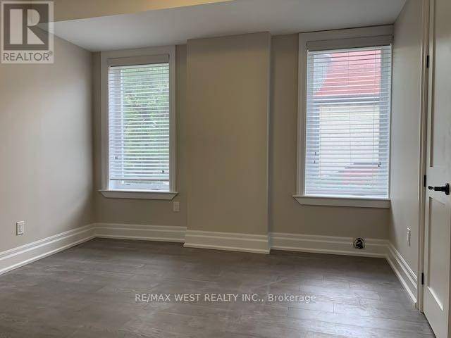Toronto (south Parkdale), ON M6K1J4,1495 King ST West #2nd Fl