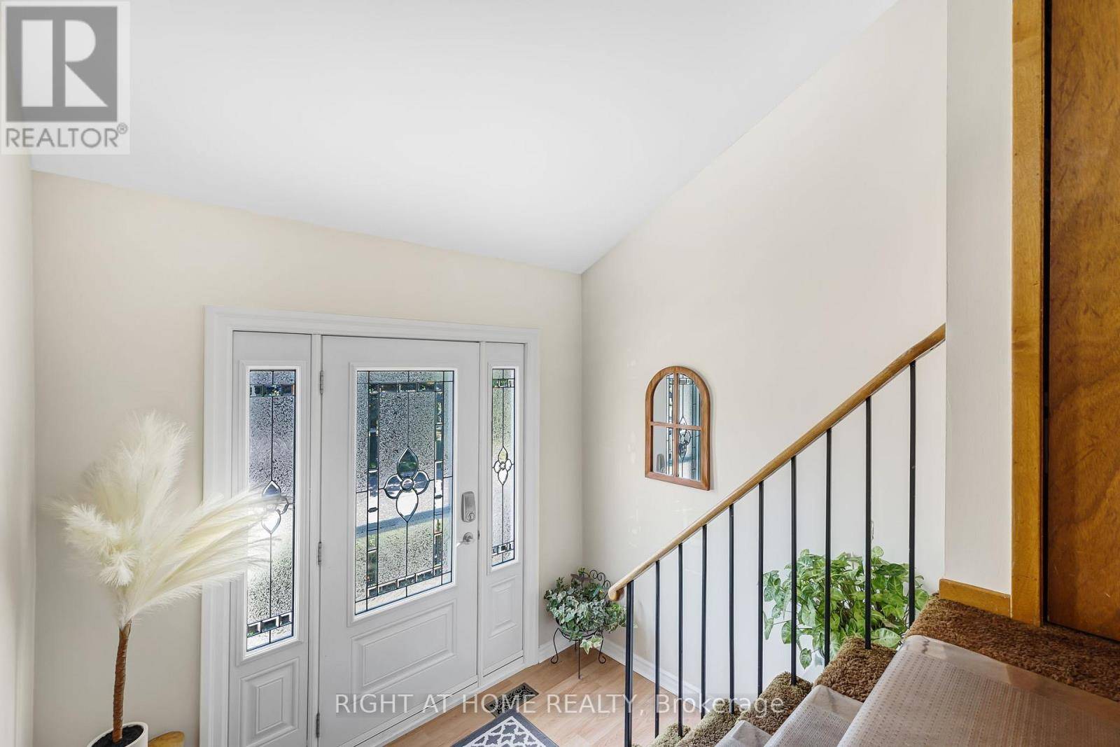 Brampton (heart Lake East), ON L6Z1R2,2 RUSHMORE CRESCENT