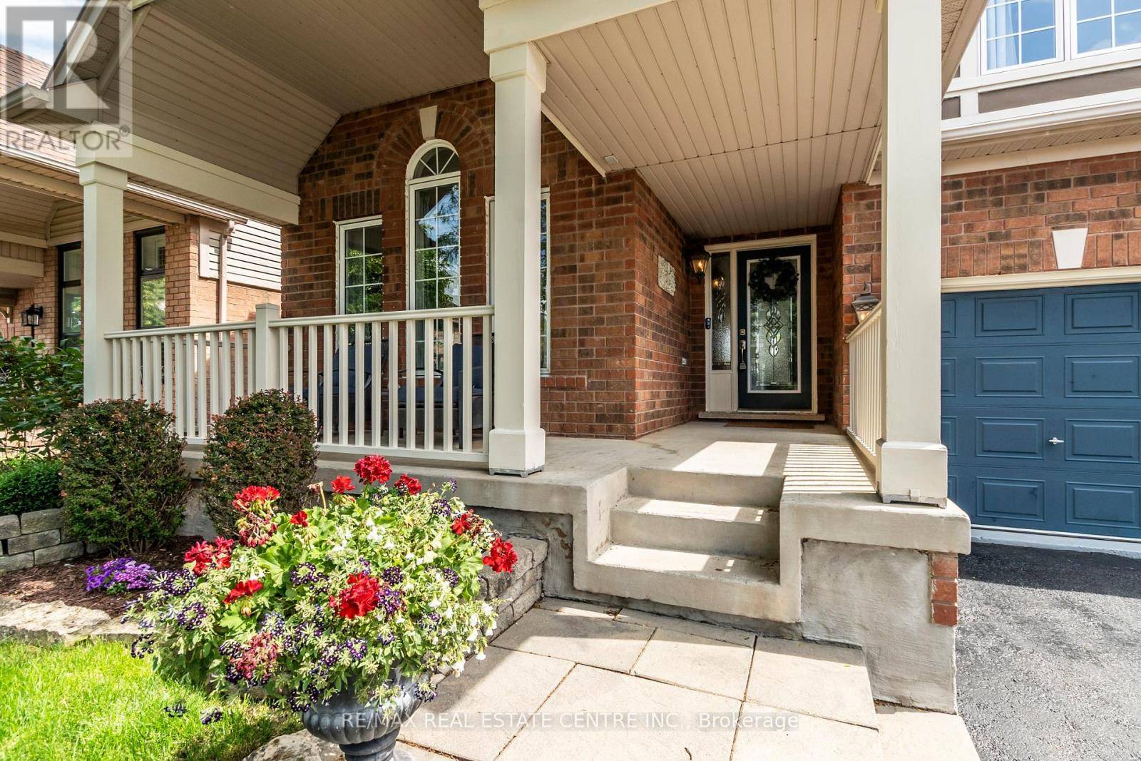 Milton (be Beaty), ON L9T6A2,969 LANCASTER BOULEVARD