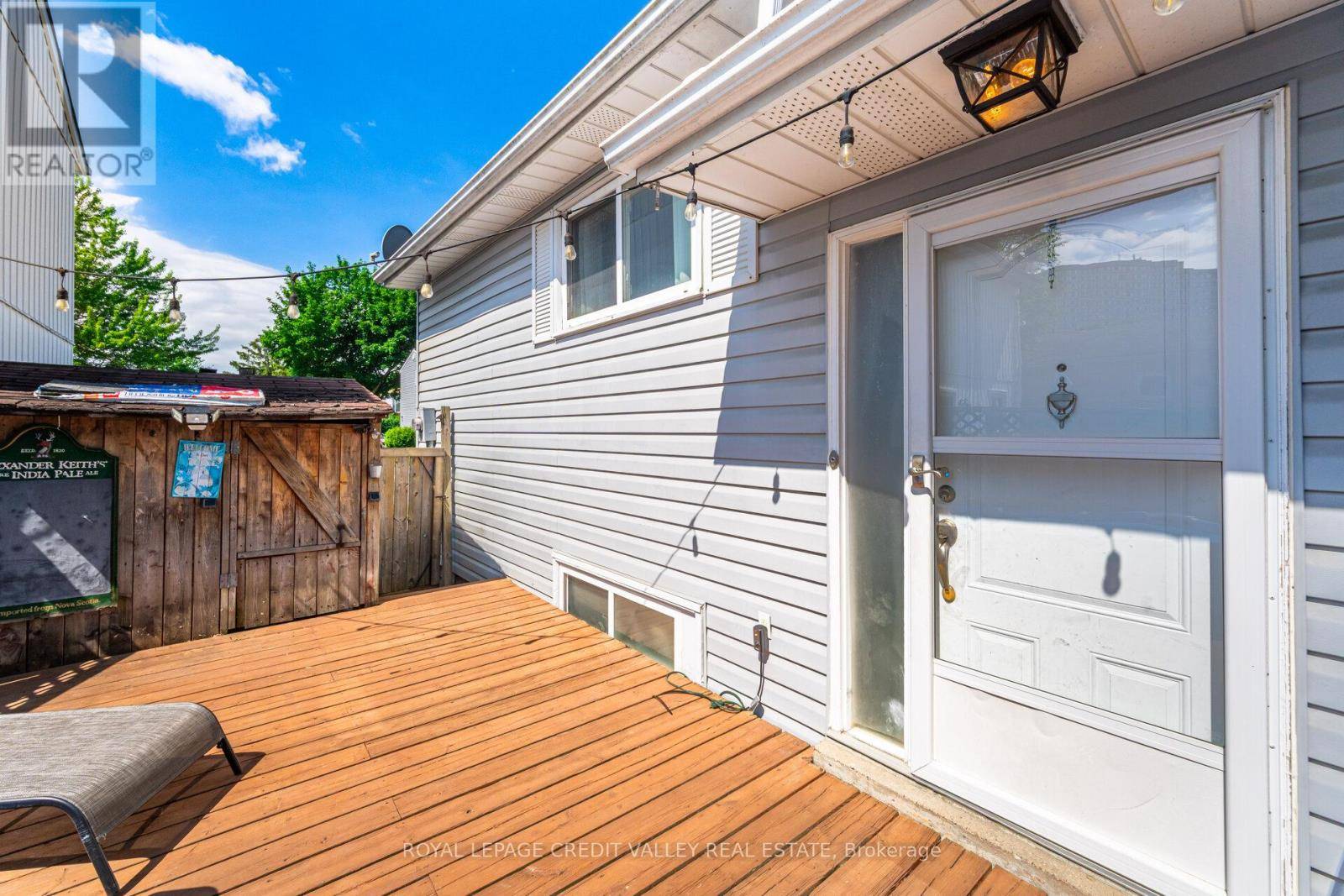 Brampton (central Park), ON L6S1S5,25 HUNTINGWOOD CRESCENT