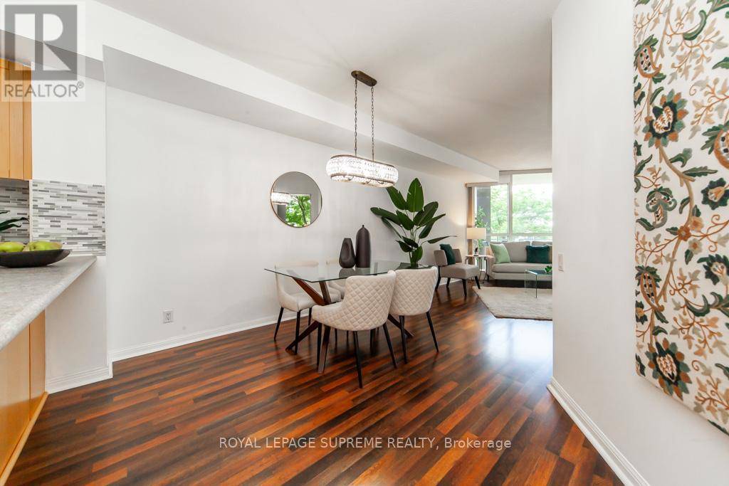 Toronto (keelesdale-eglinton West), ON M6N5J1,1600 Keele ST #202