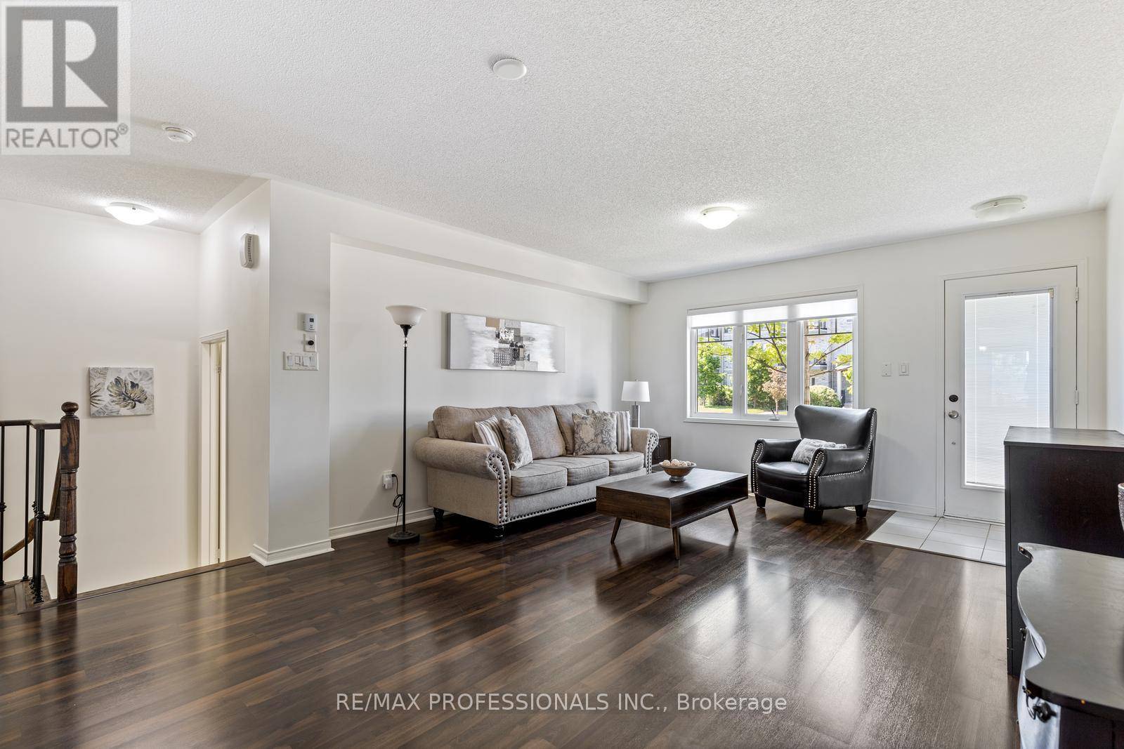 Mississauga (churchill Meadows), ON L5M0T2,3070 Thomas ST #5