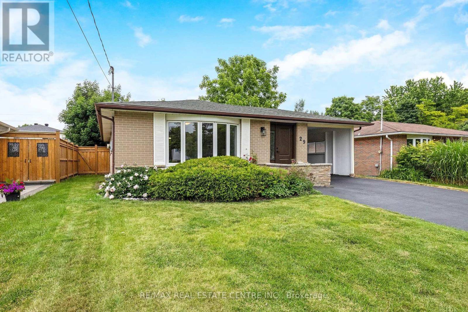 Halton Hills (georgetown), ON L7G1E7,29 IRWIN CRESCENT