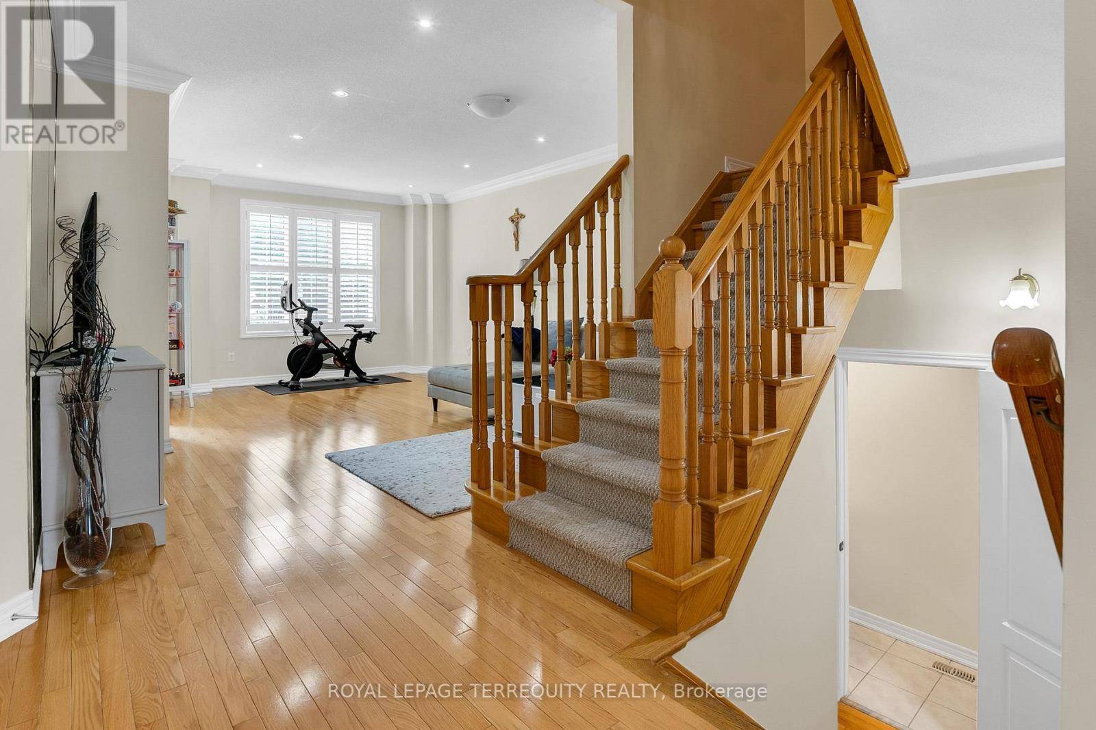 Toronto (york University Heights), ON M3J3P4,20 HERZBERG GARDENS