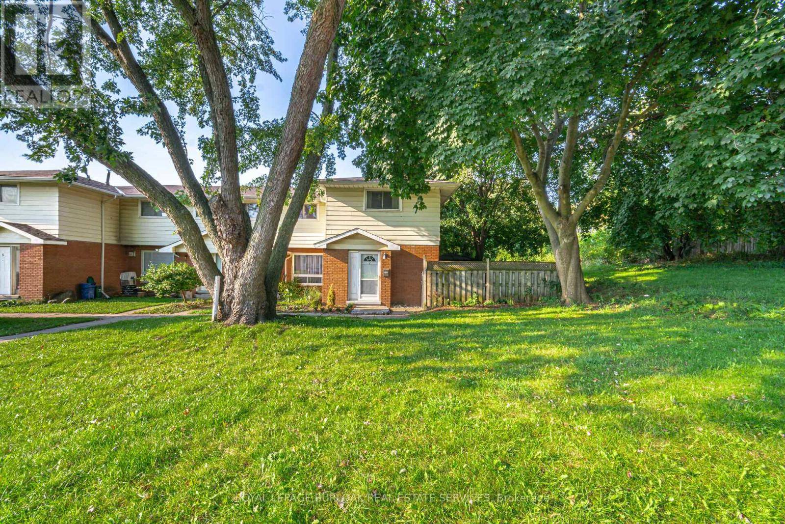 Burlington (mountainside), ON L7P2M2,1116 Homewood DR #1