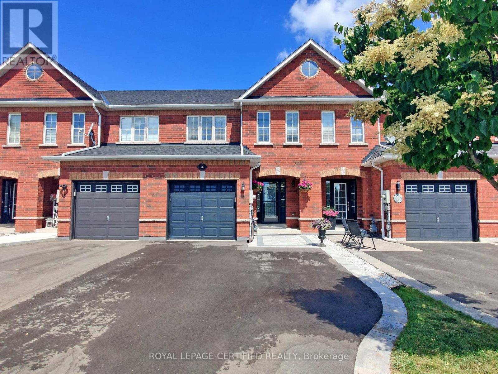 Caledon (bolton West), ON L7E2G8,36 AIDA COURT
