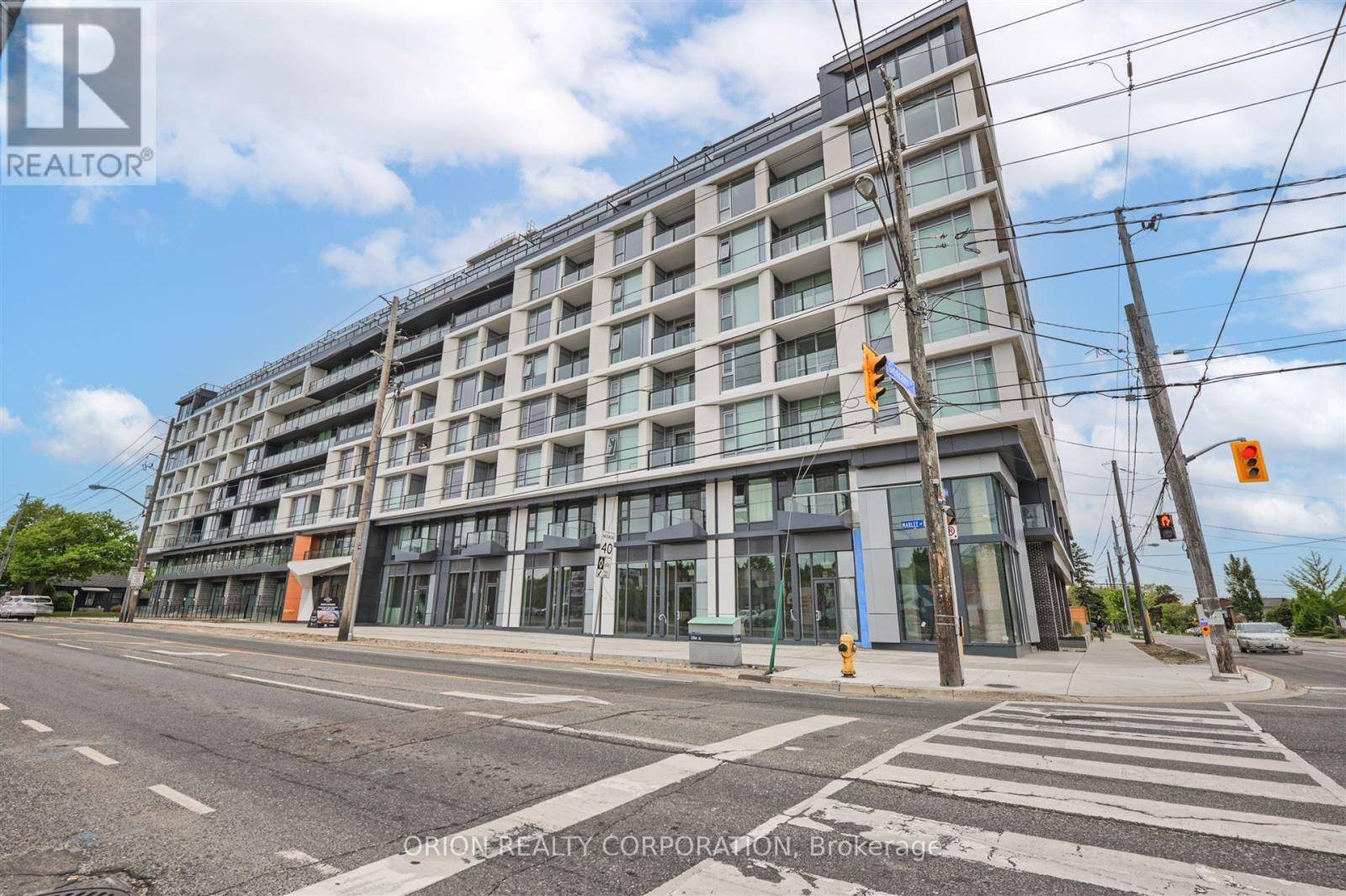 Toronto (yorkdale-glen Park), ON M6B0B1,556 Marlee AVE #311