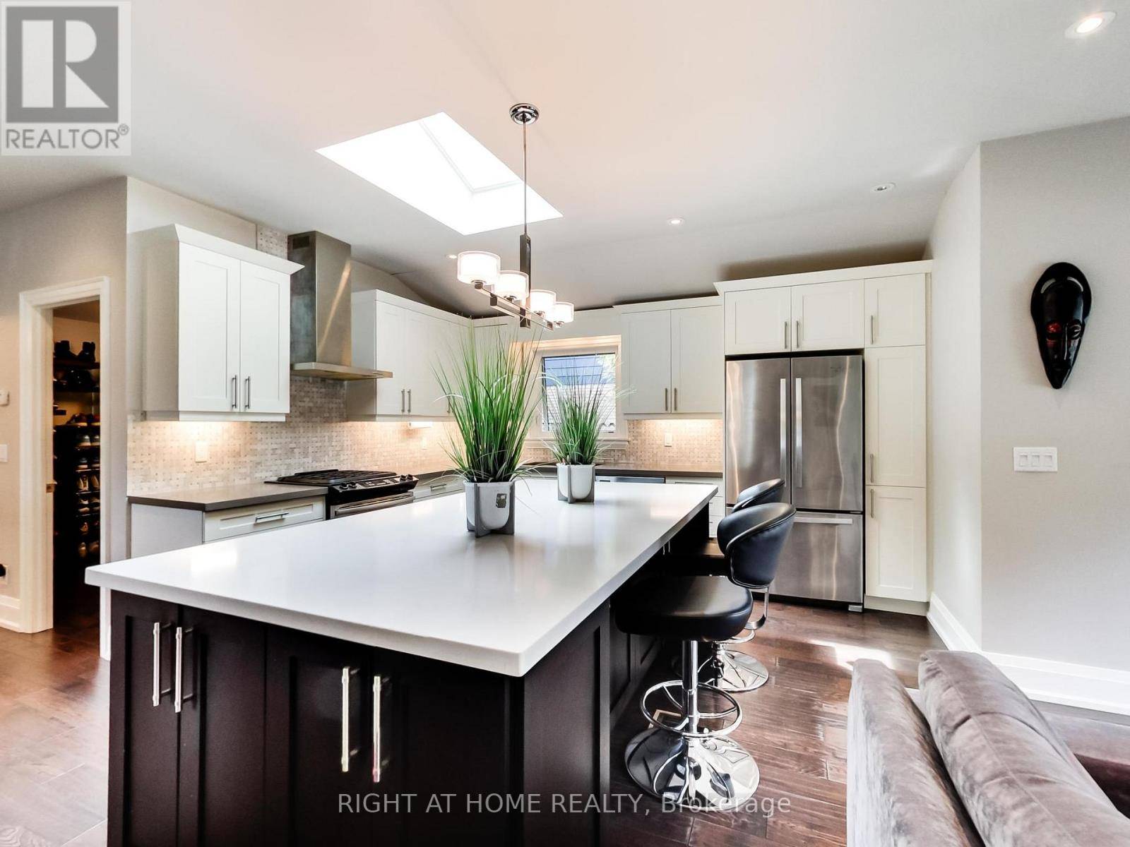 Mississauga (clarkson), ON L5J1H7,1816 PATTINSON CRESCENT