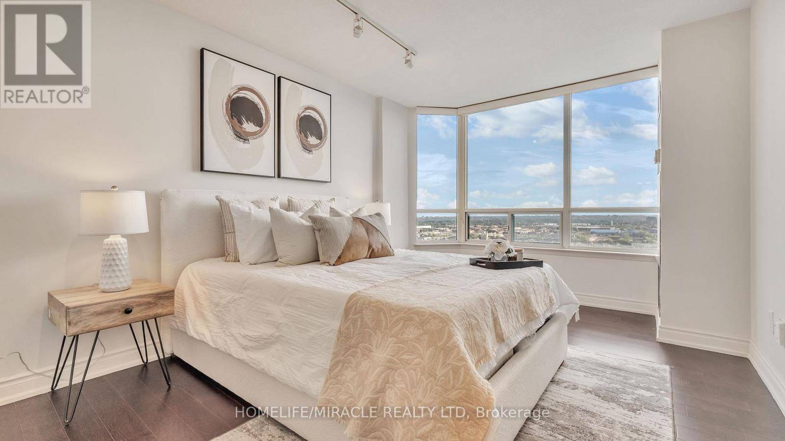 Mississauga (city Centre), ON L5B3Y4,550 Webb DR #2009