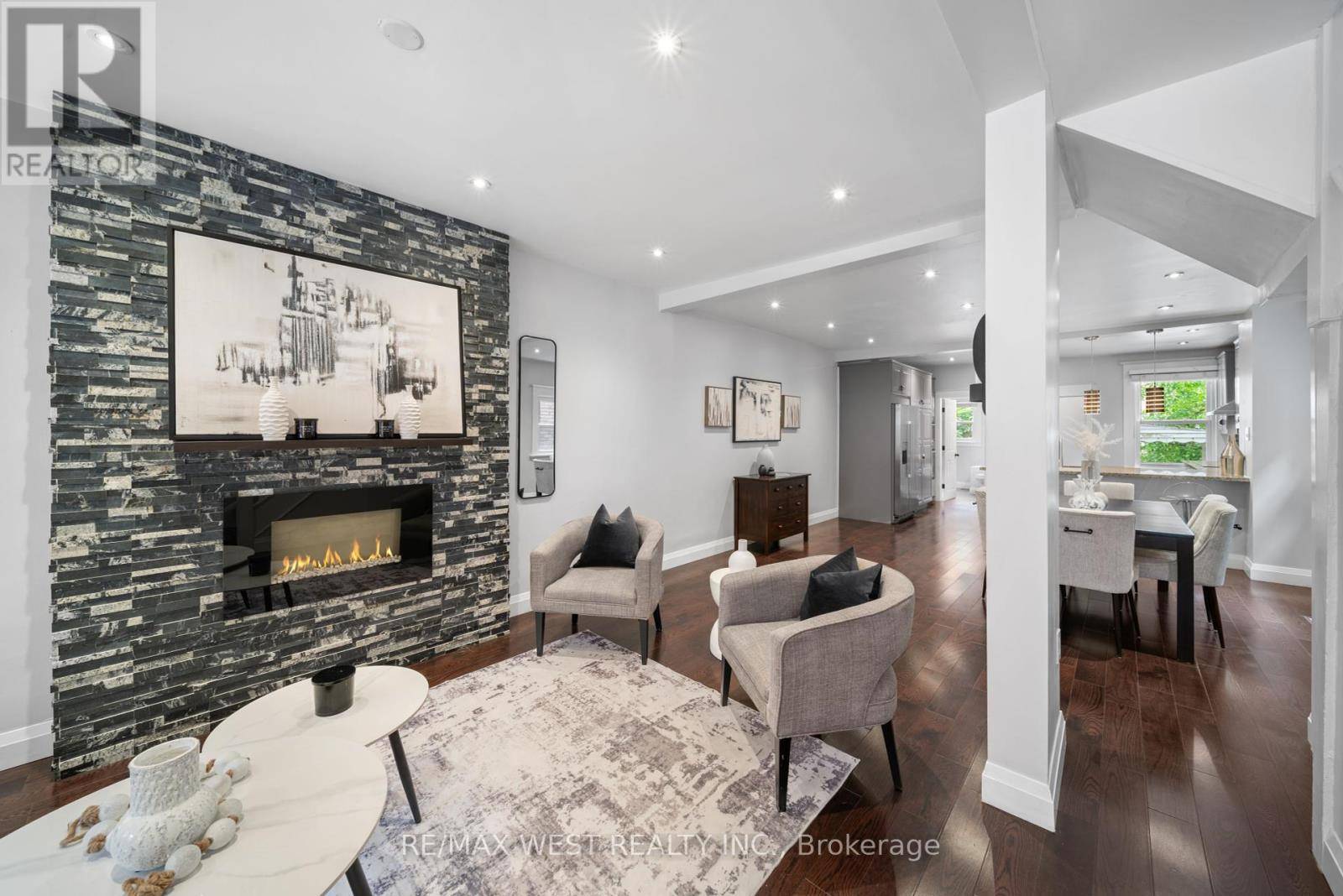 Toronto (high Park North), ON M6P1B7,3 GLEN GORDON ROAD