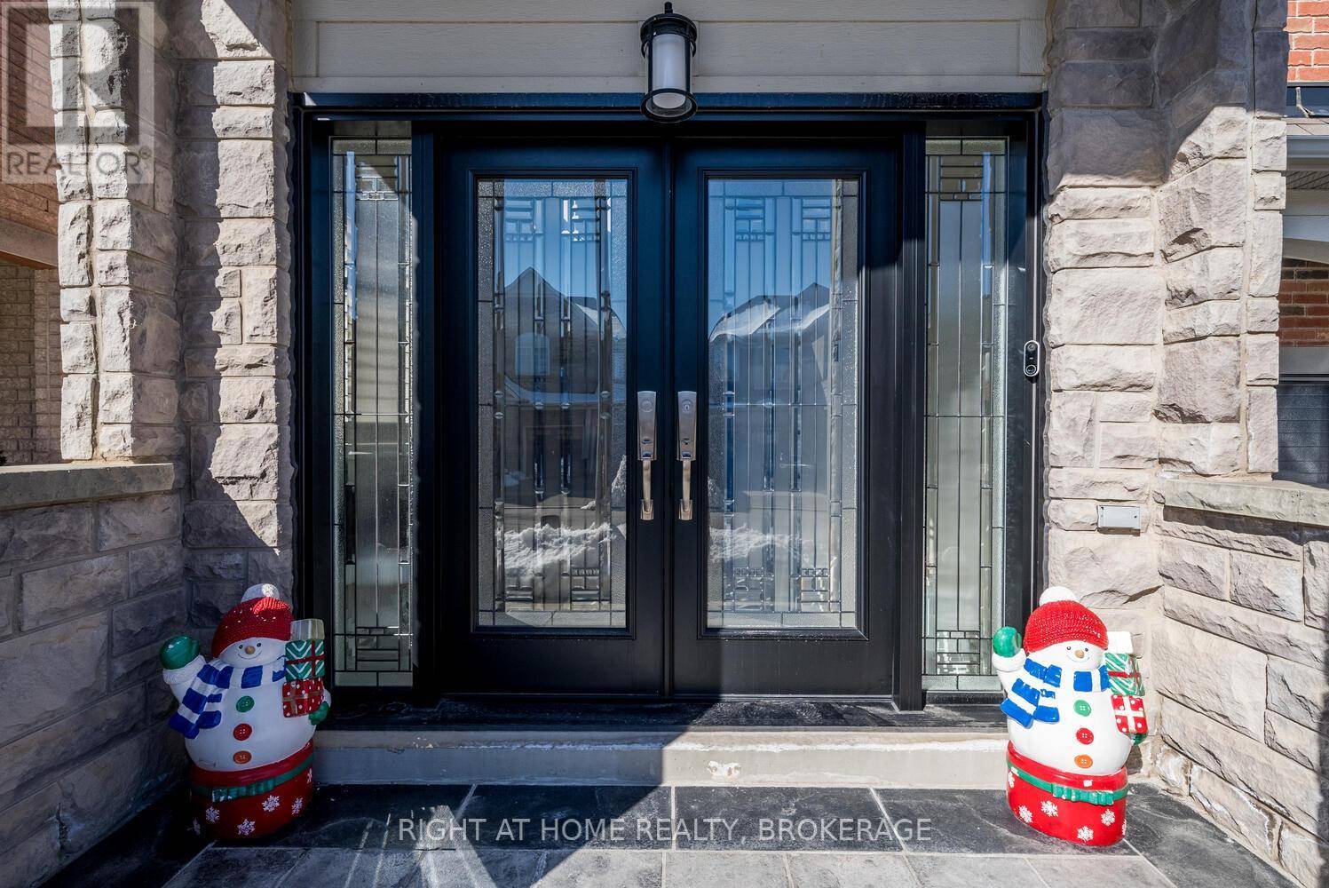 Burlington (alton), ON L6M0N7,3347 ROMA AVENUE