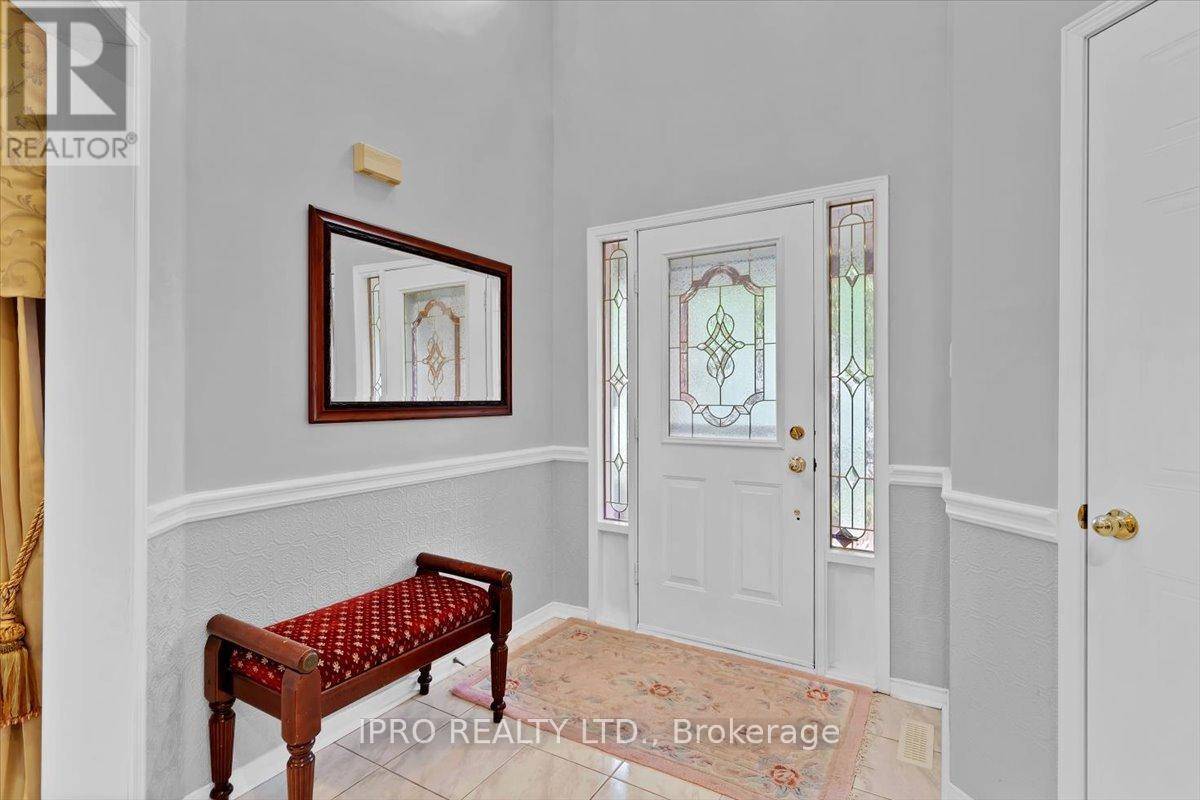 Mississauga (hurontario), ON L5R3V1,497 WINFIELD TERRACE
