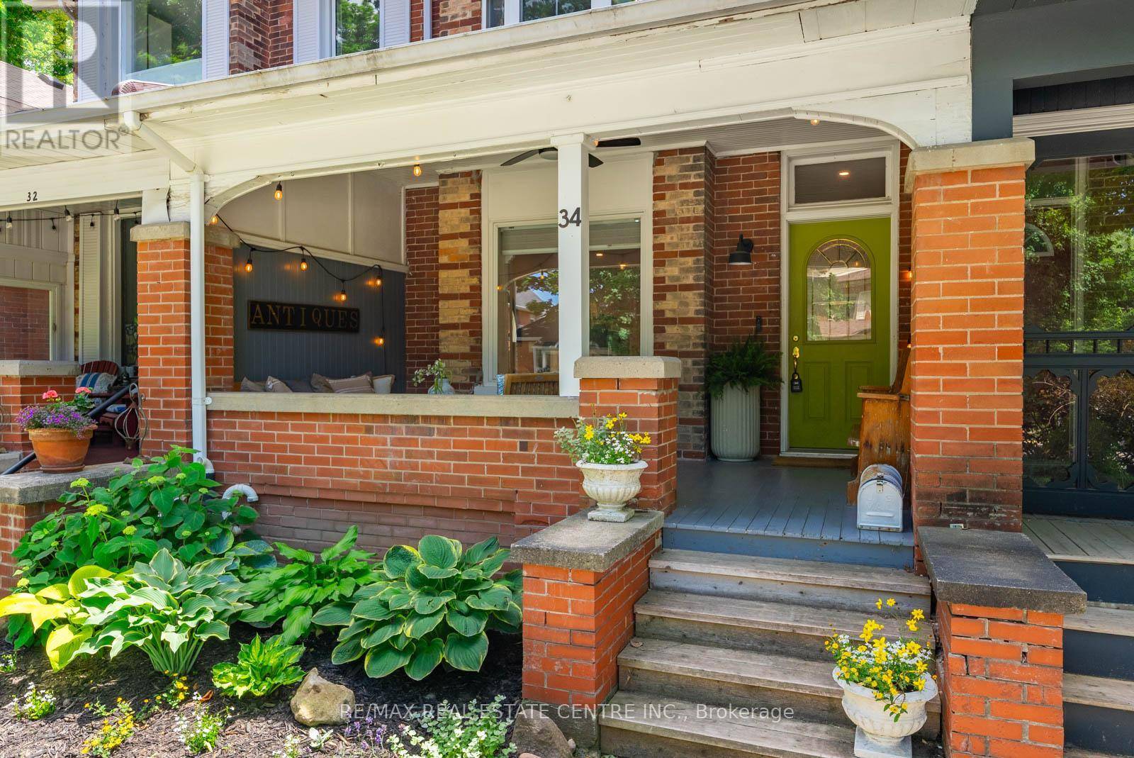 Orangeville, ON L9W1E1,34 ZINA STREET