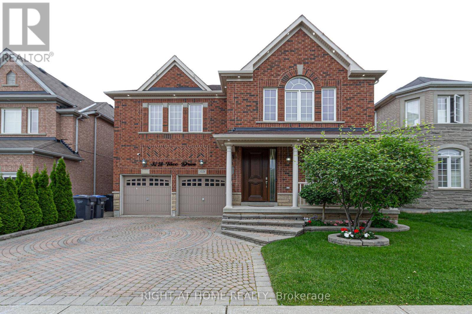 Mississauga (churchill Meadows), ON L6M0H3,3228 TACC DRIVE