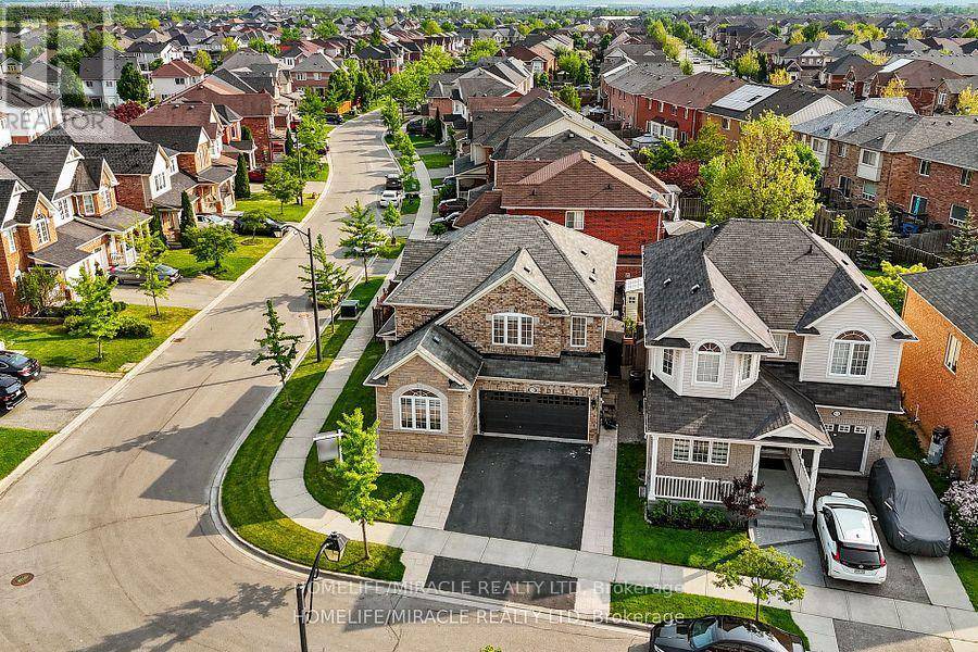 Milton (co Coates), ON L9T0L5,949 ZELINSKY CRESCENT