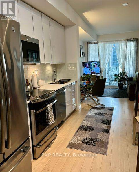 Toronto (mimico), ON M8V0H9,10 Parklawn RD #2006
