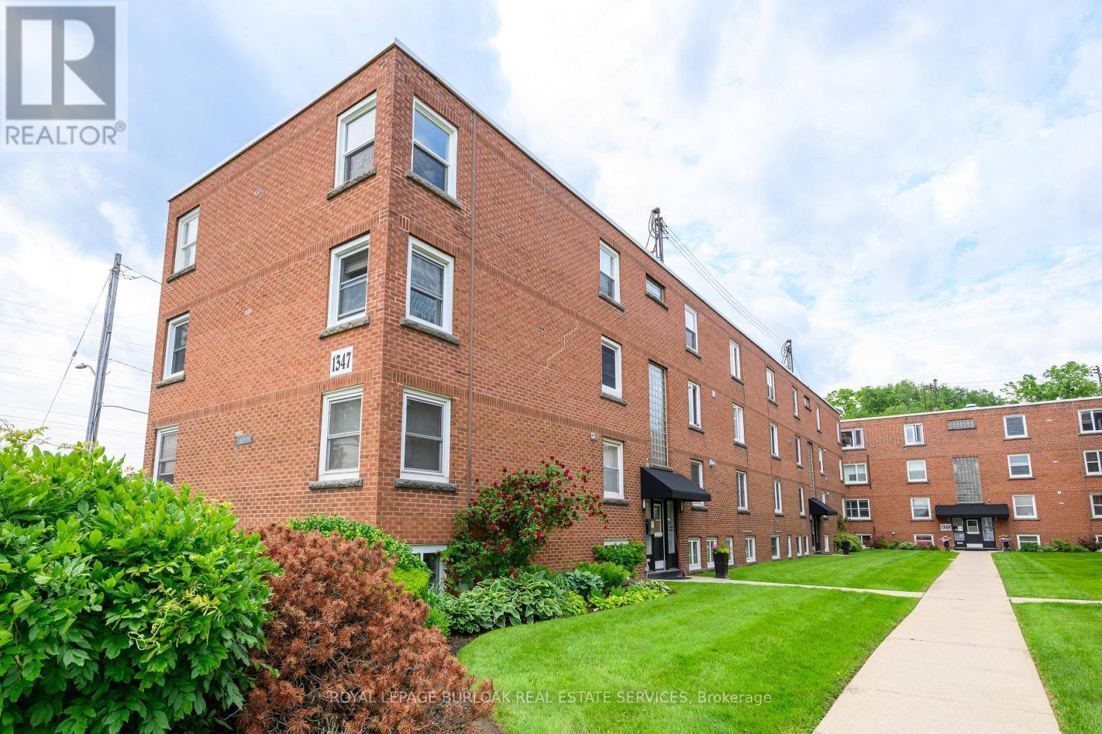 Burlington (brant), ON L7S1B1,1347 Lakeshore RD #24