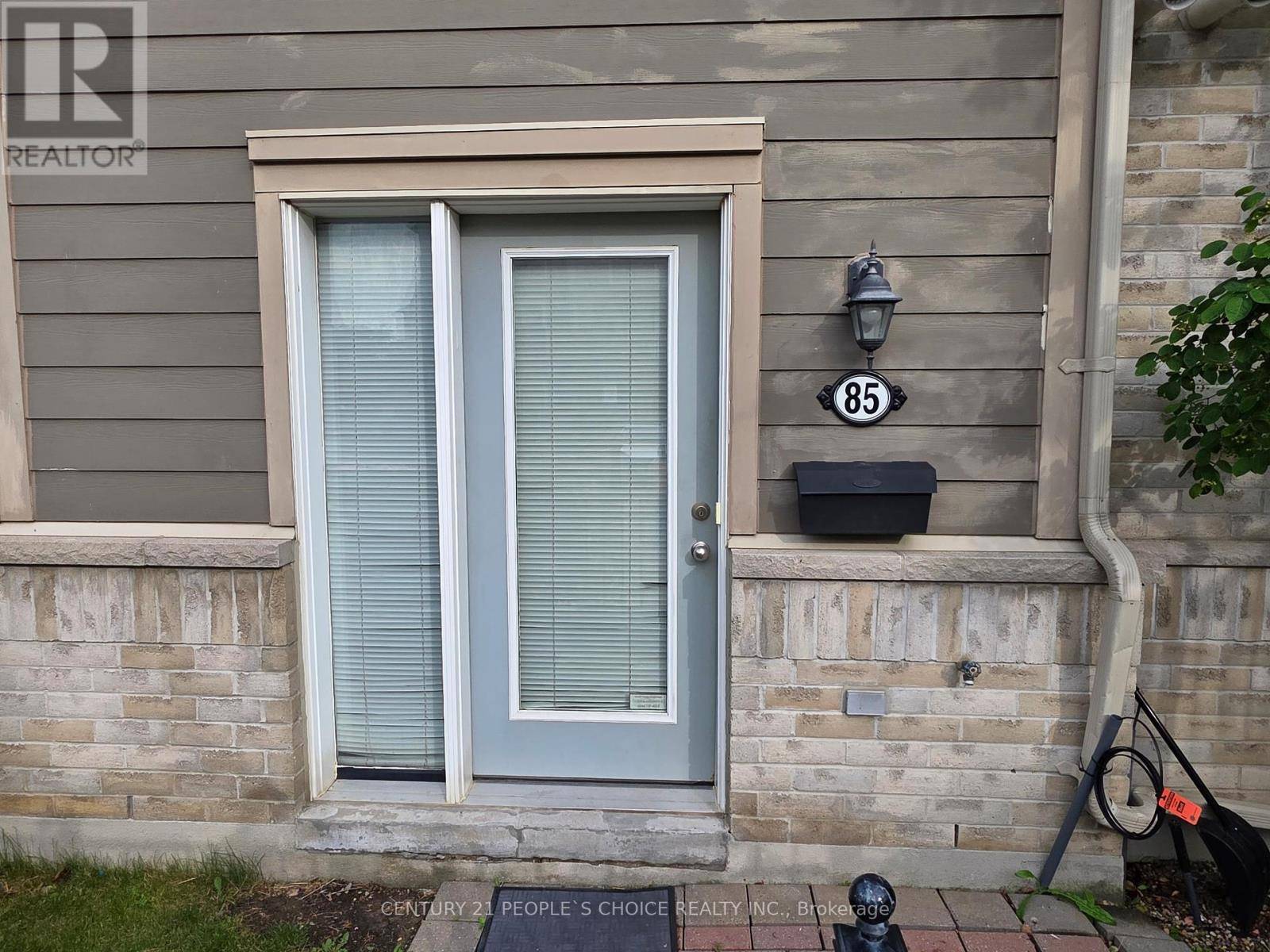 Brampton (sandringham-wellington), ON L6R0Y6,60 Fairwood CIR #85