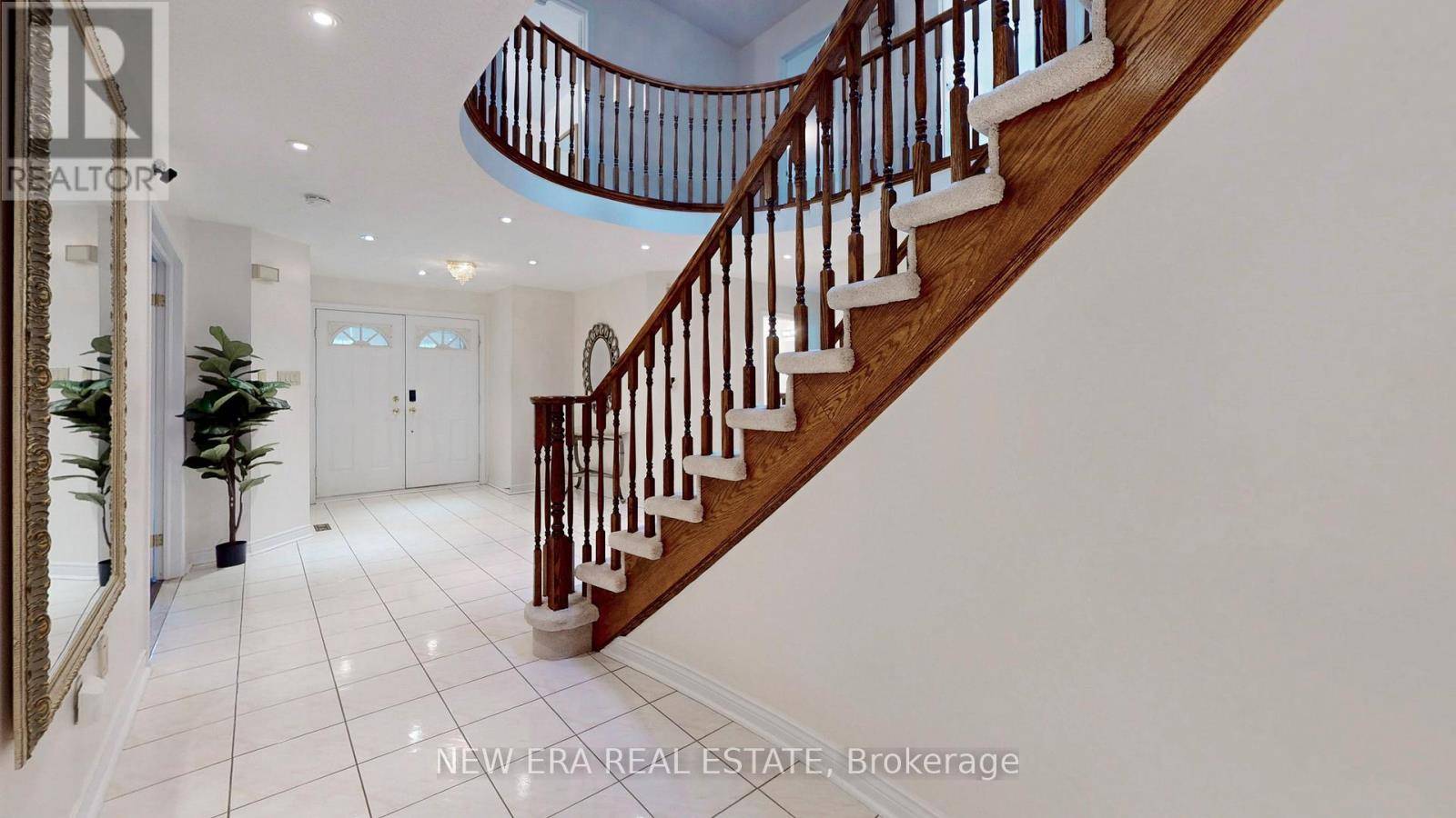 Oakville (ga Glen Abbey), ON L6M2Y9,2156 LUMBERMAN LANE
