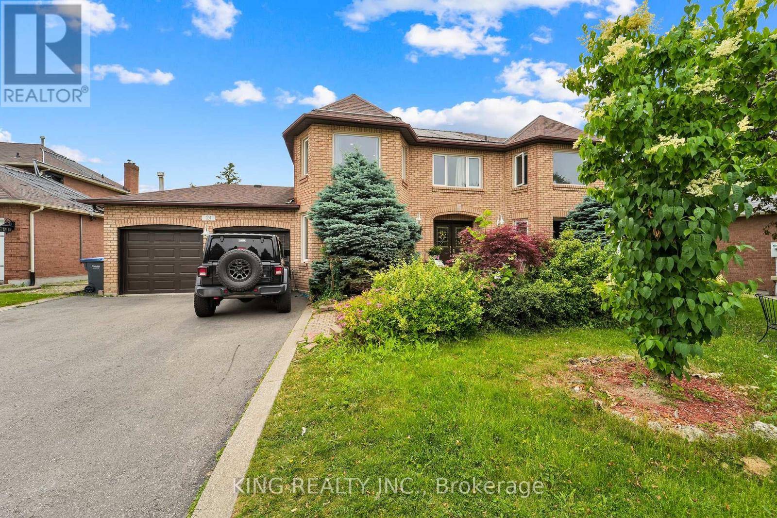 Brampton (heart Lake West), ON L6Z4M7,24 VOGUE CRESCENT
