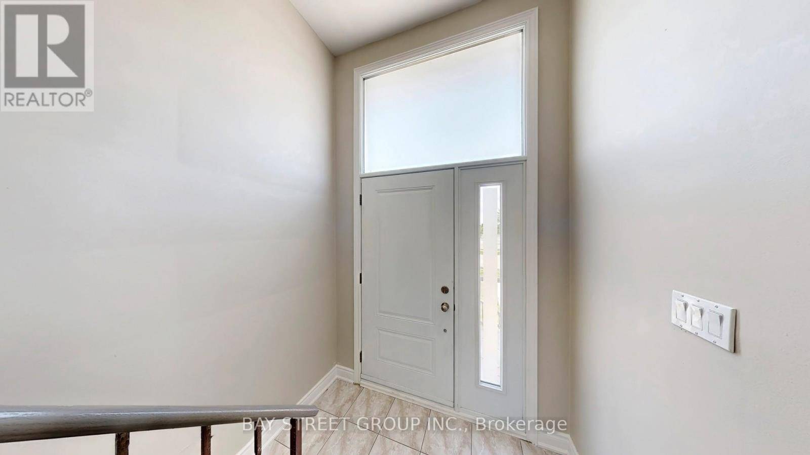 Toronto (york University Heights), ON M3J1R6,119 DERRYDOWN ROAD