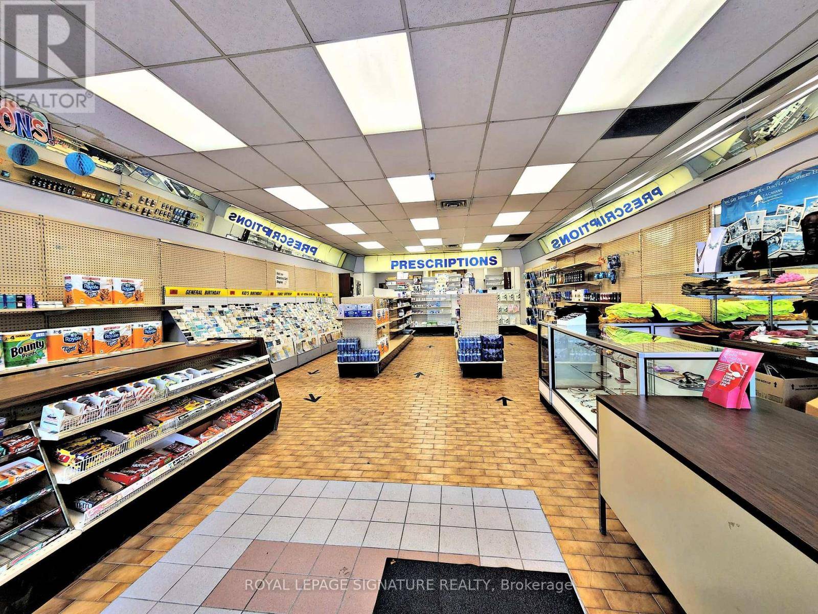 Brampton (downtown Brampton), ON L6V1P8,332 MAIN STREET N