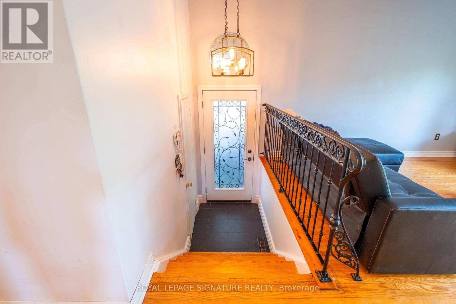 Halton Hills (ac Acton), ON L7J2L3,82 ROSEFORD TERRACE